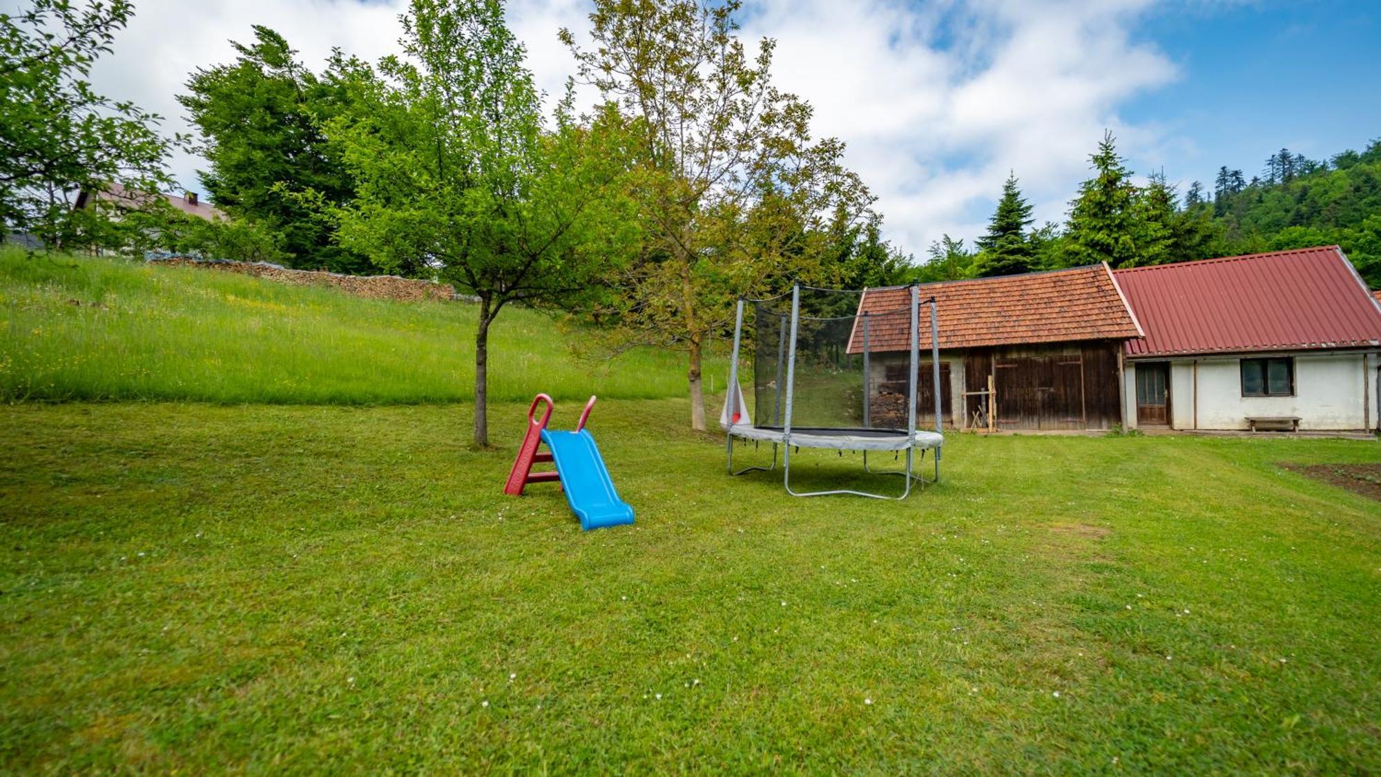 Apartmani Gruzdovo Delnice Kültér fotó